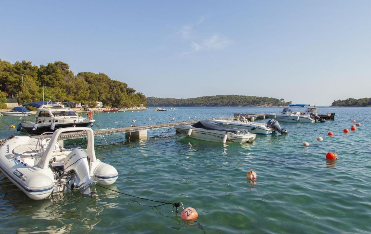 Mobile Homes Lussmarin Mali Losinj Exterior photo