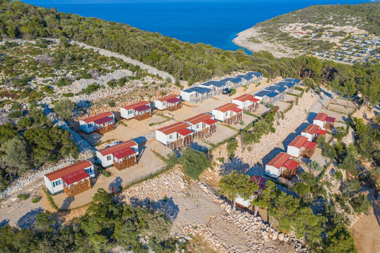Mobile Homes Lussmarin Mali Losinj Exterior photo