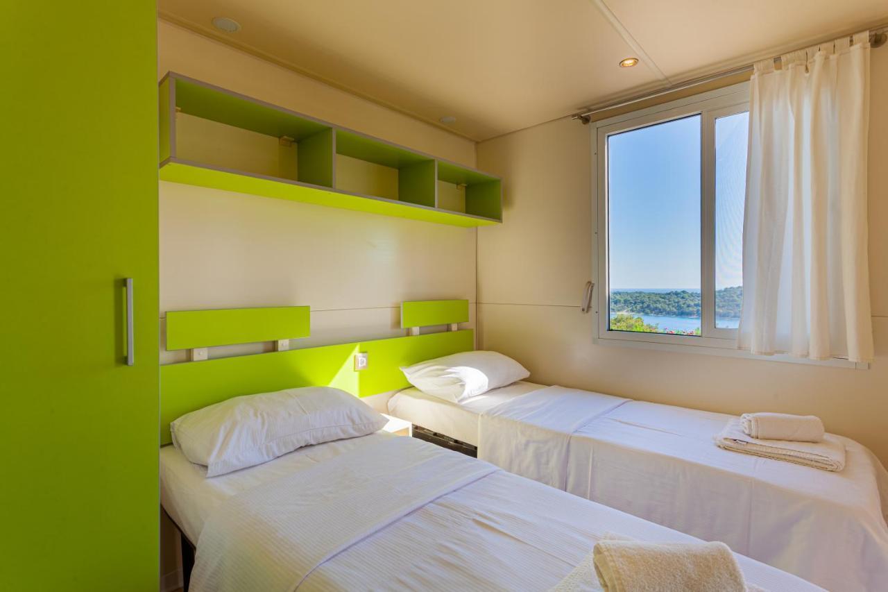 Mobile Homes Lussmarin Mali Losinj Exterior photo