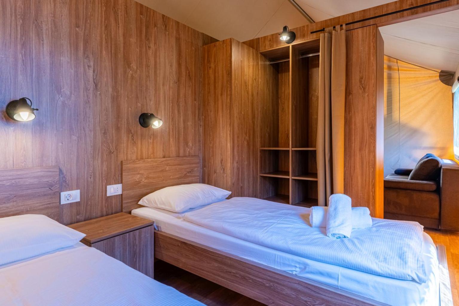 Mobile Homes Lussmarin Mali Losinj Exterior photo